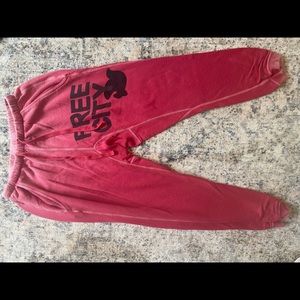 FREE CITY SWEATS